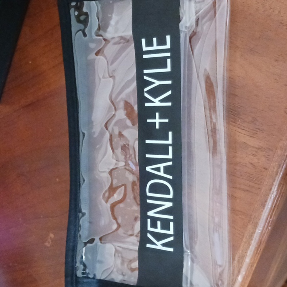 Makeup bag